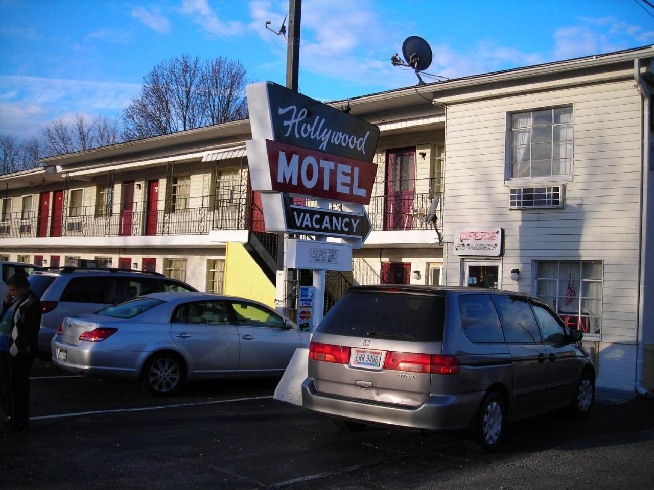 Hollywood Motel Kenova Dış mekan fotoğraf