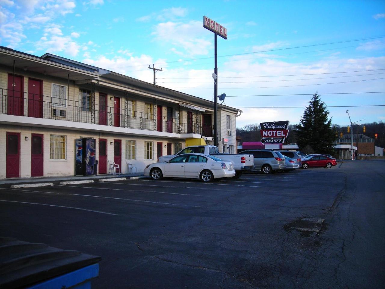 Hollywood Motel Kenova Dış mekan fotoğraf